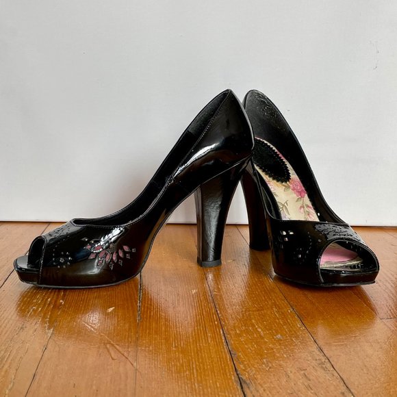 Aldo Black Patent Pumps - Picture 2 of 2
